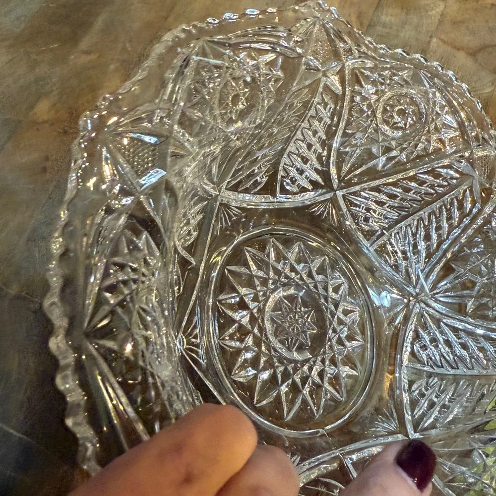 MCM Vintage Intricate Clear Glass Fruit Bowl Serving Dish